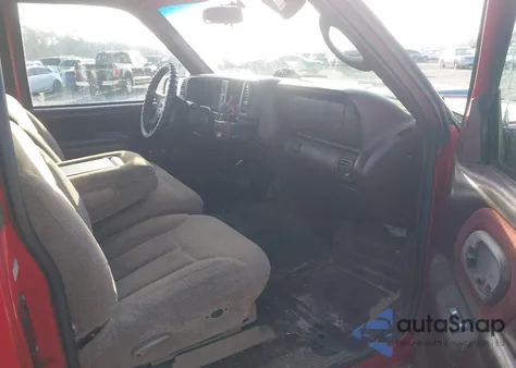 1997 Chevrolet K1500 Fleetside z USA, uszkodzony, nr VIN 2GCEK19R1V1209427